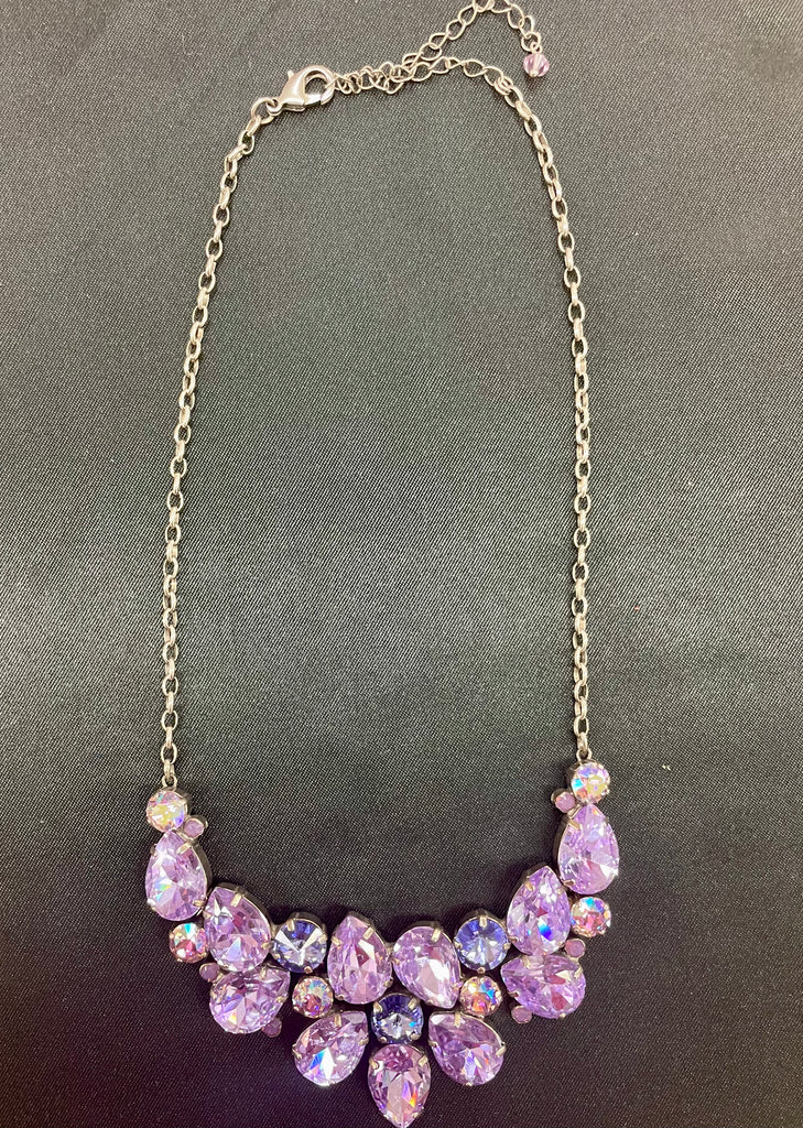 Violet Eyes Necklace